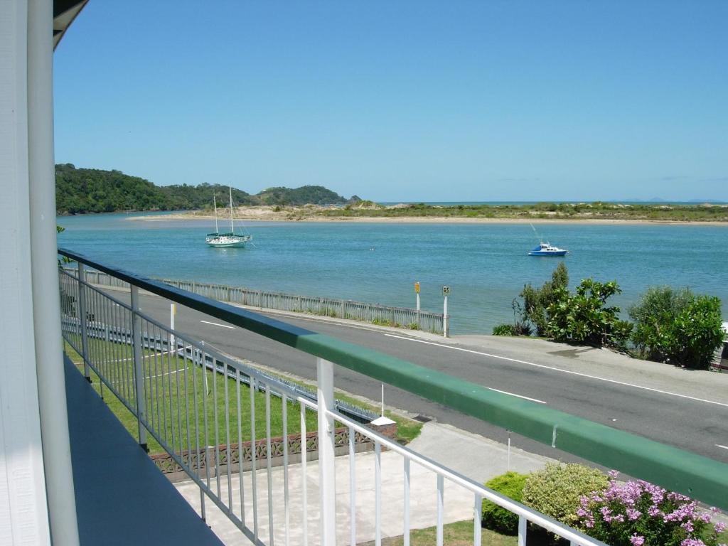 Tutukaka Coast Motor Lodge Ngunguru Zimmer foto